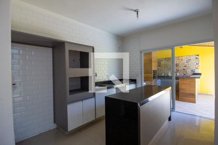 Casa para alugar com 205m², 3 quartos e 4 vagas Casa para alugar com 205m², 3 quartos e 4 vagasCozinha