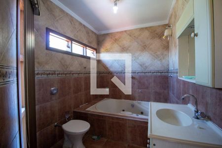 Casa para alugar com 205m², 3 quartos e 4 vagas Casa para alugar com 205m², 3 quartos e 4 vagasBanheiro da Suíte