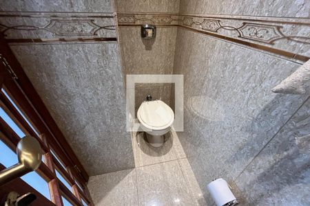 Casa à venda com 254m², 4 quartos e 4 vagasLavabo Sala