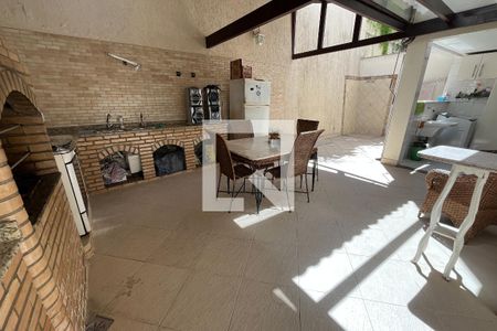 Casa à venda com 254m², 4 quartos e 4 vagasChurrasqueira 