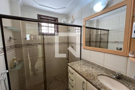 Casa à venda com 254m², 4 quartos e 4 vagasBanheiro 5
