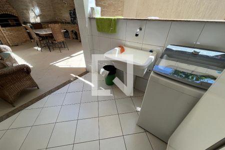 Casa à venda com 254m², 4 quartos e 4 vagasÁrea de Serviço