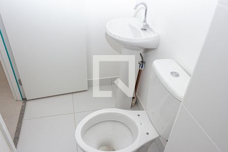 Apartamento para alugar com 37m², 2 quartos e sem vaga Apartamento para alugar com 37m², 2 quartos e sem vagaBanheiro