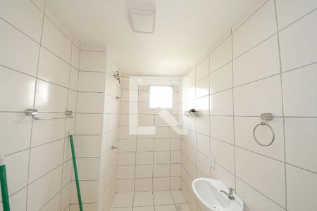 Apartamento à venda com 46m², 2 quartos e 1 vaga Apartamento à venda com 46m², 2 quartos e 1 vagaBanheiro