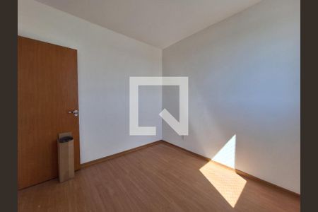 Quarto 2 de apartamento para alugar com 2 quartos, 46m² em Granjas Santa Terezinha, Taubaté