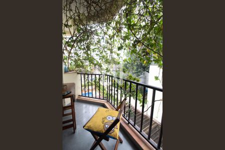 Apartamento à venda com 140m², 3 quartos e 2 vagas Apartamento à venda com 140m², 3 quartos e 2 vagasVaranda - Sala