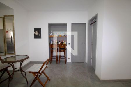 Apartamento à venda com 140m², 3 quartos e 2 vagas Apartamento à venda com 140m², 3 quartos e 2 vagasSala