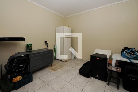 Casa à venda com 191m², 4 quartos e 3 vagas Casa à venda com 191m², 4 quartos e 3 vagasEdicula - Sala