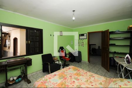 Casa à venda com 191m², 4 quartos e 3 vagas Casa à venda com 191m², 4 quartos e 3 vagasEdicula - quarto