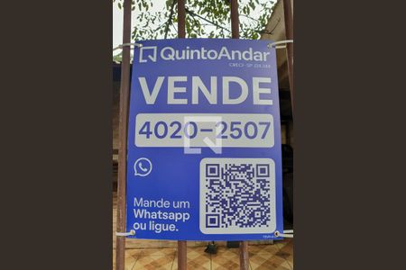 Casa à venda com 191m², 4 quartos e 3 vagas Casa à venda com 191m², 4 quartos e 3 vagasplaquinha