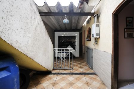 Casa à venda com 191m², 4 quartos e 3 vagas Casa à venda com 191m², 4 quartos e 3 vagasQuintal