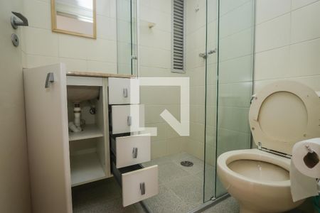 Apartamento para alugar com 68m², 2 quartos e 1 vaga Apartamento para alugar com 68m², 2 quartos e 1 vagaBanheiro