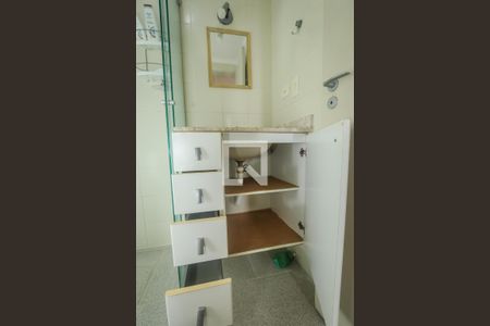 Apartamento para alugar com 68m², 2 quartos e 1 vaga Apartamento para alugar com 68m², 2 quartos e 1 vagaBanheiro da Suite