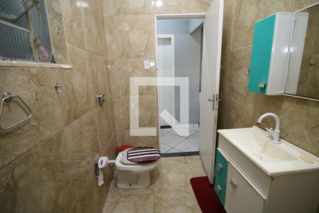 Casa à venda com 220m², 3 quartos e 3 vagasBanheiro Social