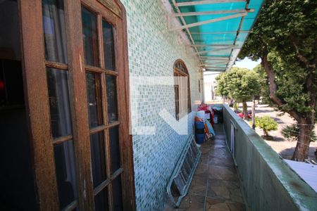 Casa à venda com 220m², 3 quartos e 3 vagasVaranda