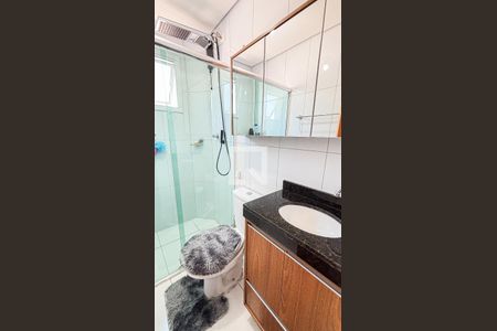 Apartamento para alugar com 77m², 2 quartos e 1 vaga Apartamento para alugar com 77m², 2 quartos e 1 vagaBanheiro da Suíte