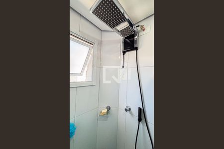 Apartamento para alugar com 77m², 2 quartos e 1 vaga Apartamento para alugar com 77m², 2 quartos e 1 vagaBanheiro da Suíte