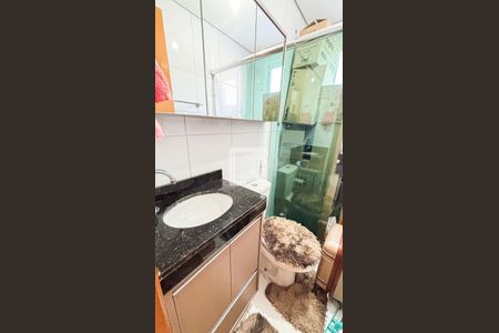 Apartamento para alugar com 77m², 2 quartos e 1 vaga Apartamento para alugar com 77m², 2 quartos e 1 vagaBanheiro