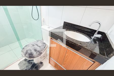 Apartamento para alugar com 77m², 2 quartos e 1 vaga Apartamento para alugar com 77m², 2 quartos e 1 vagaBanheiro da Suíte