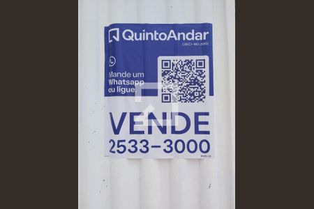 Casa à venda com 253m², 4 quartos e 3 vagas Casa à venda com 253m², 4 quartos e 3 vagasPlaca Instalada