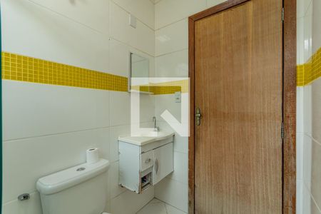 Casa à venda com 253m², 4 quartos e 3 vagas Casa à venda com 253m², 4 quartos e 3 vagasBanheiro Social