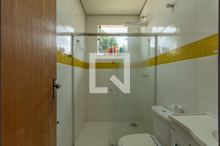 Casa à venda com 253m², 4 quartos e 3 vagas Casa à venda com 253m², 4 quartos e 3 vagasBanheiro Social