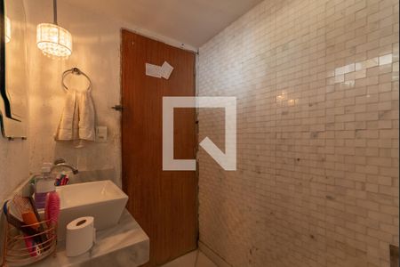 Casa à venda com 253m², 4 quartos e 3 vagas Casa à venda com 253m², 4 quartos e 3 vagasLavabo