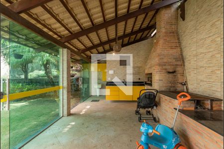 Casa à venda com 253m², 4 quartos e 3 vagas Casa à venda com 253m², 4 quartos e 3 vagasEspaço Gourmet