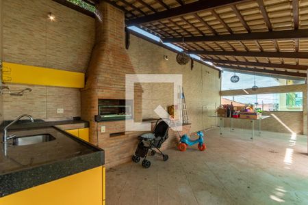 Casa à venda com 253m², 4 quartos e 3 vagas Casa à venda com 253m², 4 quartos e 3 vagasEspaço Gourmet