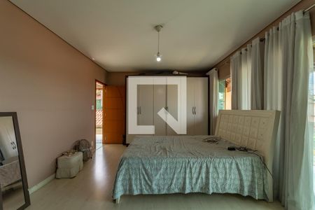 Casa à venda com 253m², 4 quartos e 3 vagas Casa à venda com 253m², 4 quartos e 3 vagasQuarto 4