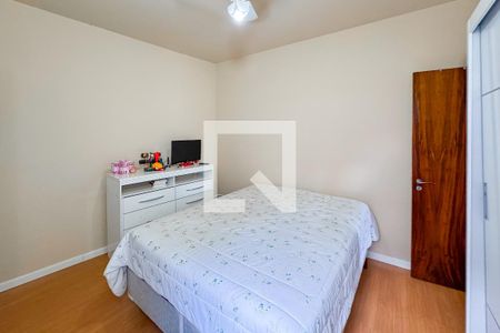 Casa à venda com 70m², 2 quartos e sem vaga Casa à venda com 70m², 2 quartos e sem vagaSuíte