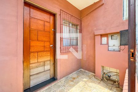 Casa à venda com 70m², 2 quartos e sem vaga Casa à venda com 70m², 2 quartos e sem vagaVaranda