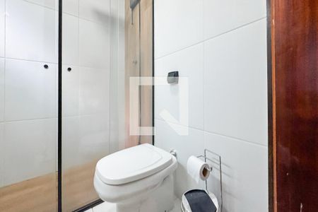 Casa à venda com 70m², 2 quartos e sem vaga Casa à venda com 70m², 2 quartos e sem vagaBanheiro da Suíte