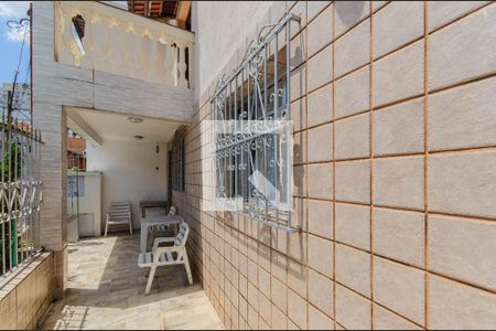 Apartamento à venda com 100m², 2 quartos e 1 vagaQuintal