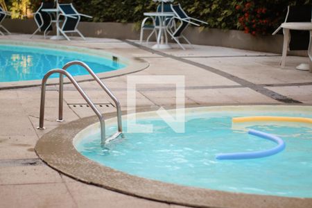 Apartamento à venda com 167m², 3 quartos e 2 vagasÁrea Comum - Piscina