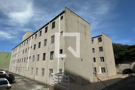 Apartamento para alugar com 43m², 2 quartos e 1 vaga Apartamento para alugar com 43m², 2 quartos e 1 vagaFachada