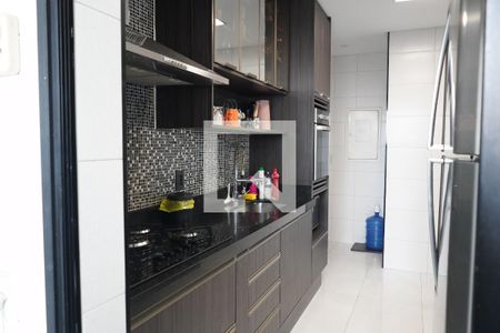 Apartamento à venda com 99m², 2 quartos e 2 vagasCozinha