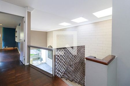 Casa à venda com 340m², 3 quartos e 3 vagasCorredor