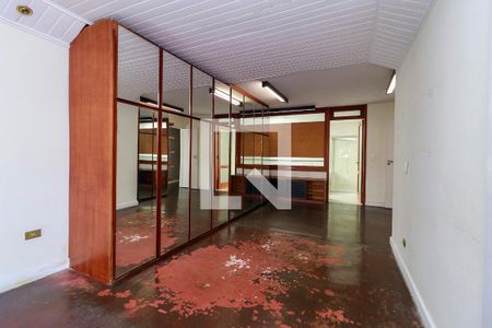 Casa à venda com 340m², 3 quartos e 3 vagasSuíte 2