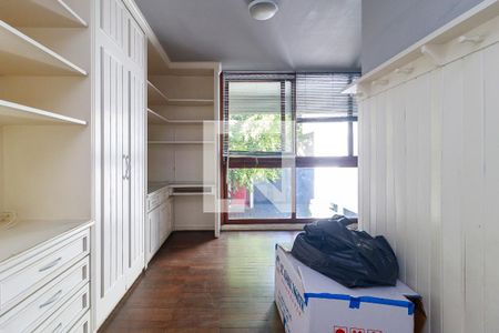 Casa à venda com 340m², 3 quartos e 3 vagasSuíte 3