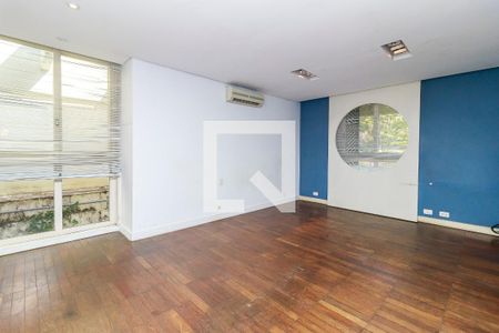Casa à venda com 340m², 3 quartos e 3 vagasSuíte 1