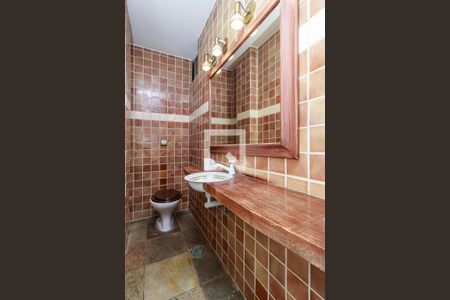 Casa à venda com 340m², 3 quartos e 3 vagasLavabo