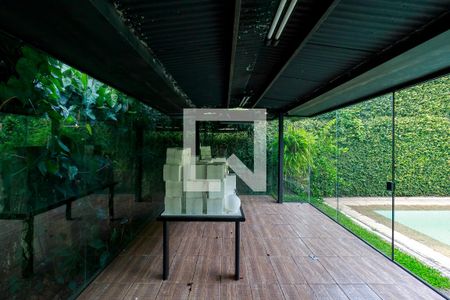 Casa à venda com 340m², 3 quartos e 3 vagasEdícula