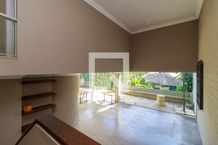 Casa à venda com 340m², 3 quartos e 3 vagasCorredor