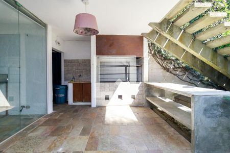 Casa à venda com 340m², 3 quartos e 3 vagasChurrasqueira