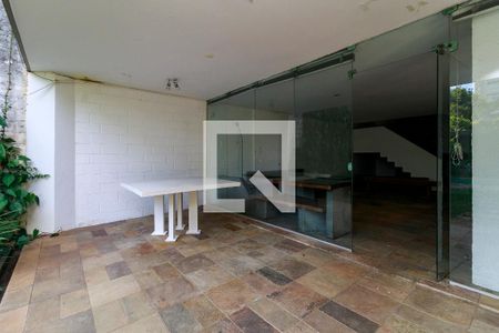 Casa à venda com 340m², 3 quartos e 3 vagasChurrasqueira