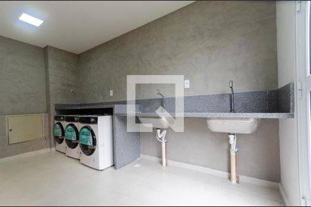 Apartamento para alugar com 34m², 2 quartos e 1 vagaLavanderia