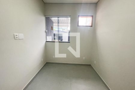 Quarto de casa de condomínio para alugar com 1 quarto, 58m² em Jardim Vinte E Cinco de Agosto, Duque de Caxias