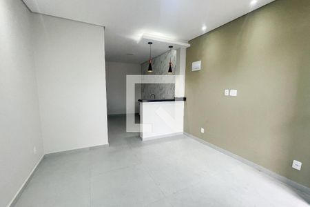 Cozinha de casa de condomínio para alugar com 1 quarto, 58m² em Jardim Vinte E Cinco de Agosto, Duque de Caxias