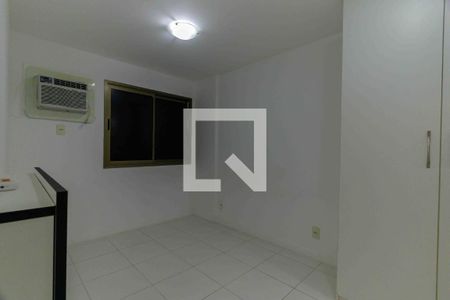 Suíte de apartamento para alugar com 2 quartos, 67m² em Recreio dos Bandeirantes, Rio de Janeiro